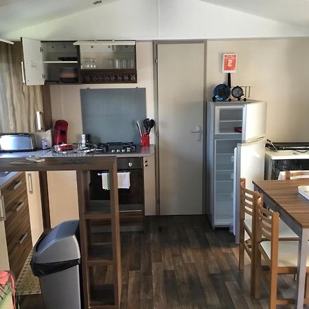 Frejus Tout Confort, Climatisation,Linge De Lit Et De Toilette, Coffre Fort, Ventilations Au Plafond Chambres Et Wifi Possible Eksteriør bilde
