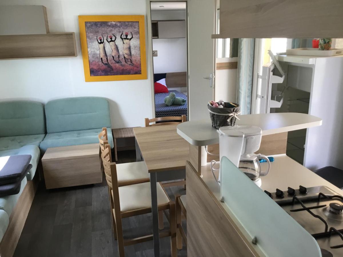 Frejus Tout Confort, Climatisation,Linge De Lit Et De Toilette, Coffre Fort, Ventilations Au Plafond Chambres Et Wifi Possible Eksteriør bilde