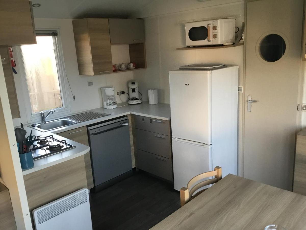 Frejus Tout Confort, Climatisation,Linge De Lit Et De Toilette, Coffre Fort, Ventilations Au Plafond Chambres Et Wifi Possible Eksteriør bilde