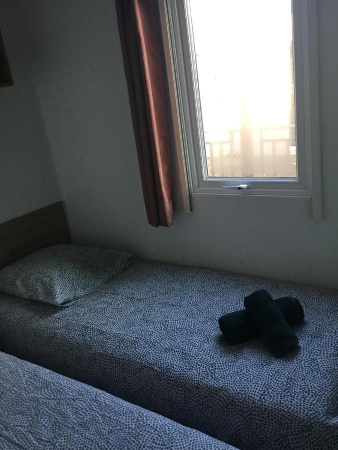 Frejus Tout Confort, Climatisation,Linge De Lit Et De Toilette, Coffre Fort, Ventilations Au Plafond Chambres Et Wifi Possible Eksteriør bilde