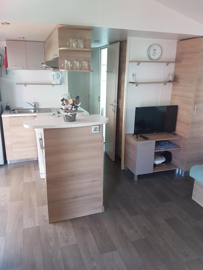 Frejus Tout Confort, Climatisation,Linge De Lit Et De Toilette, Coffre Fort, Ventilations Au Plafond Chambres Et Wifi Possible Eksteriør bilde
